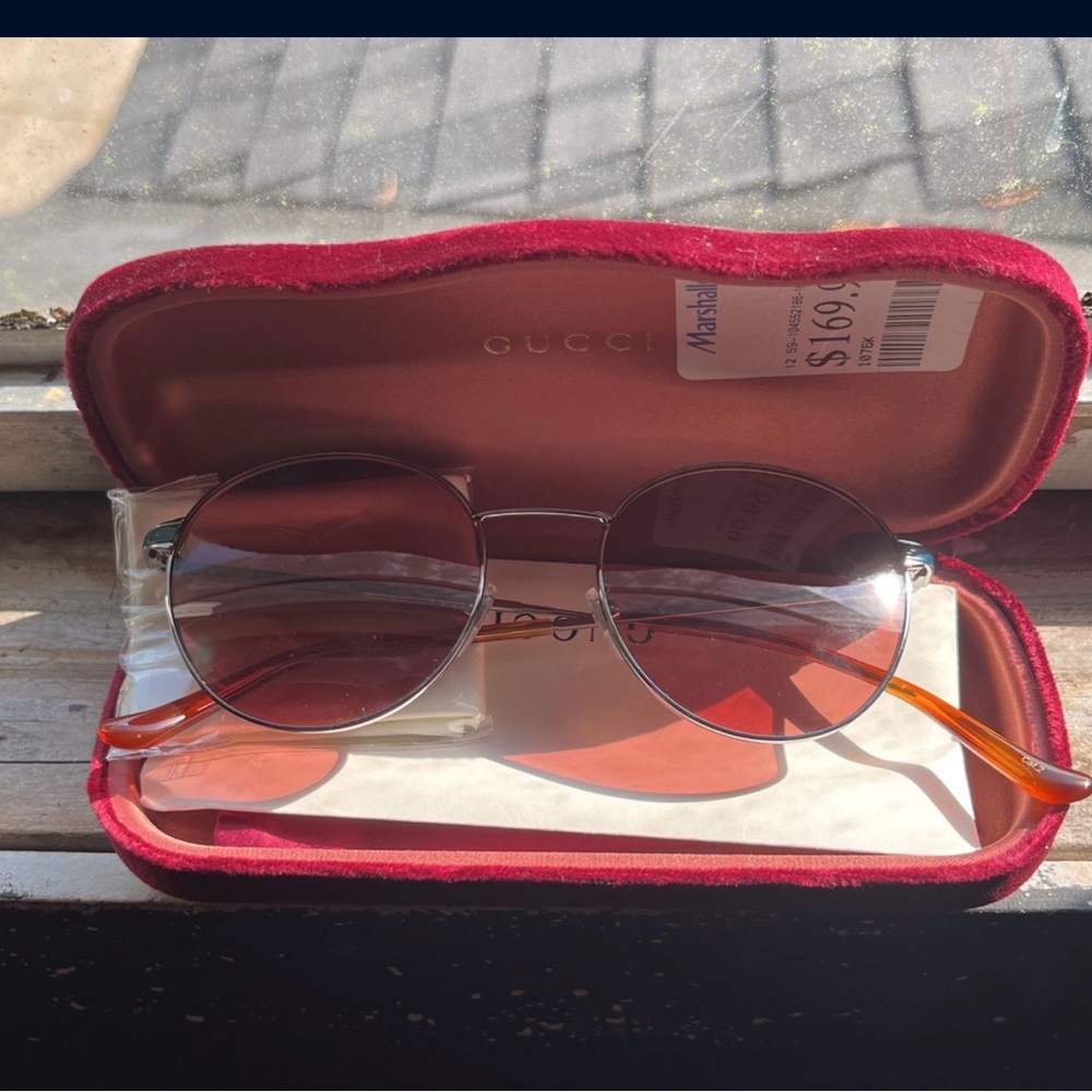 Authentic Gucci sunnies